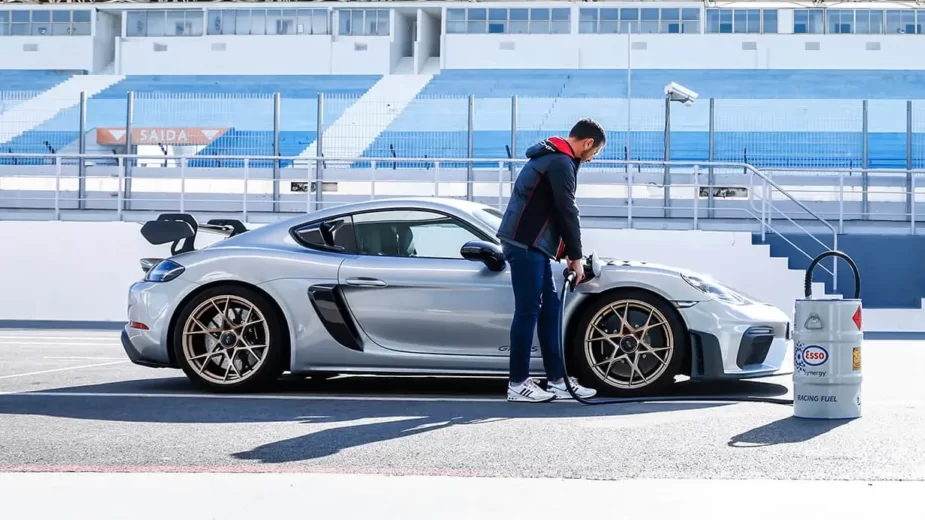 Porsche 718 Cayman GT4 RS