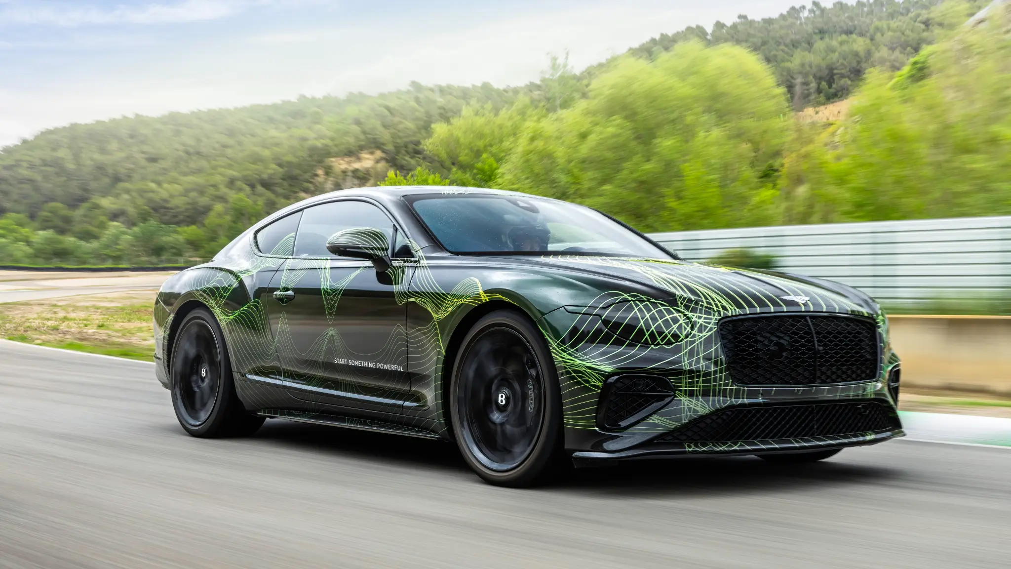 Bentley Continental GT estreia sistema híbrido com motor V8