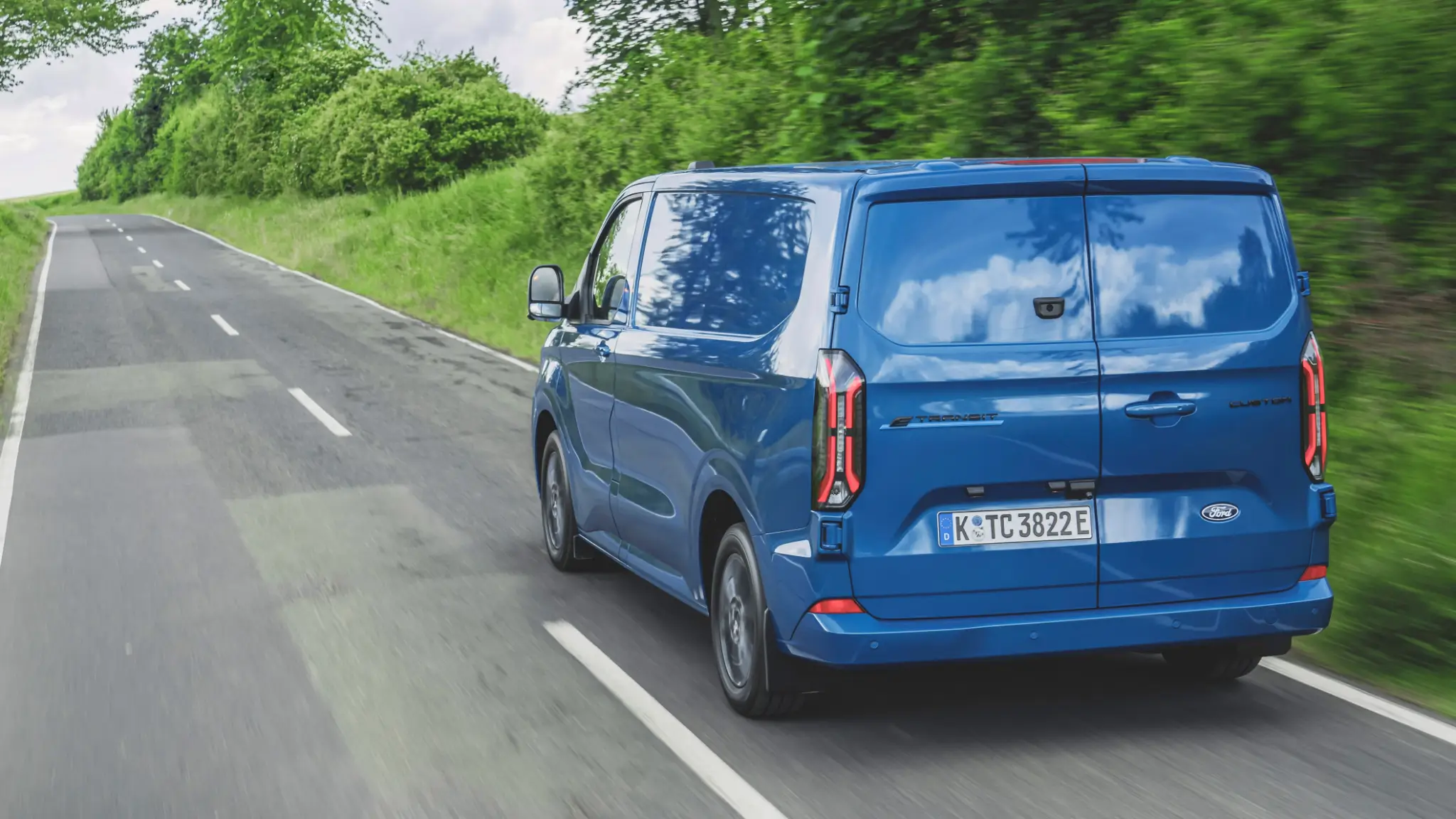 Ford e-transit Custom traseira