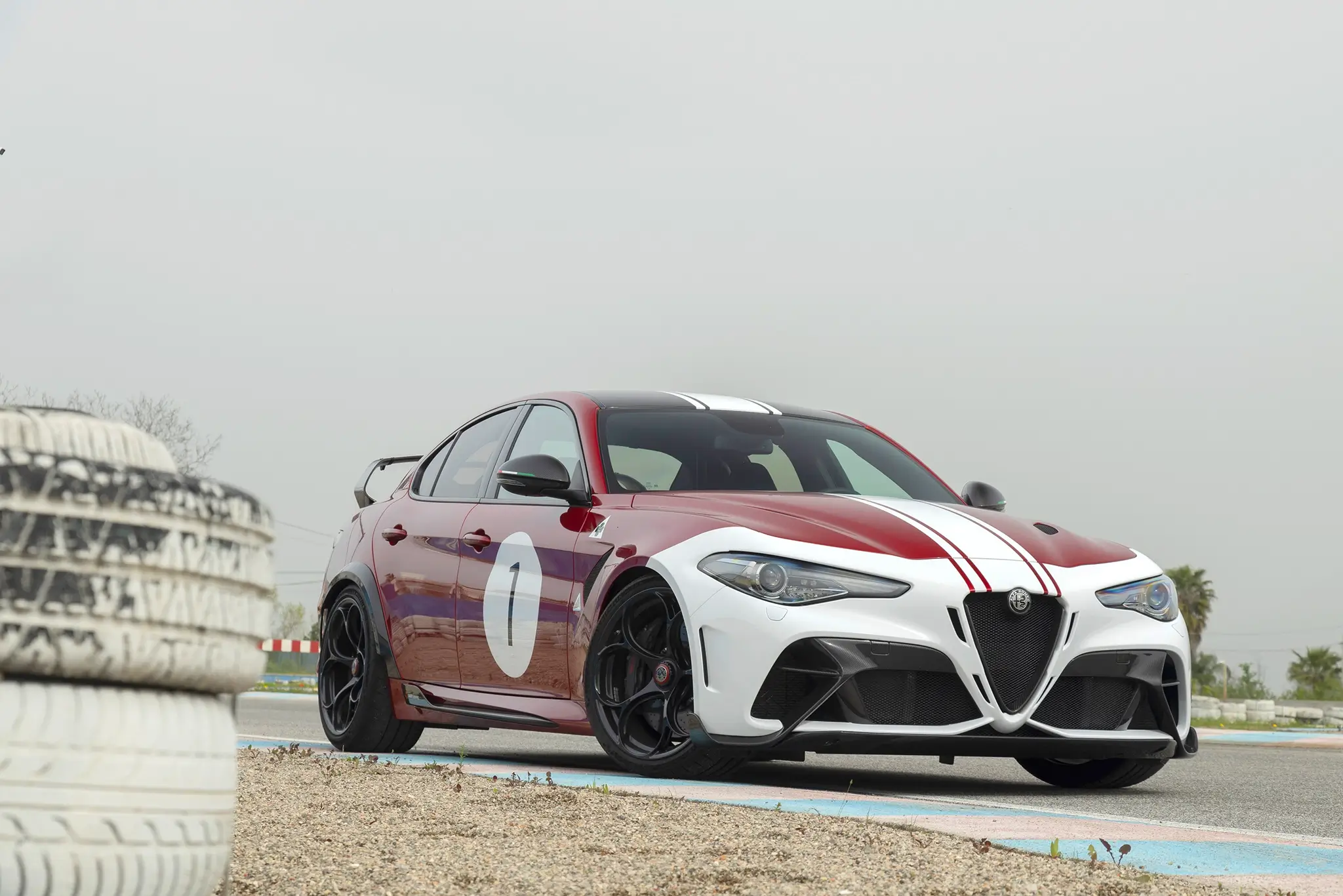 Alfa Romeo Giulia GTAm - 3/4 de frente