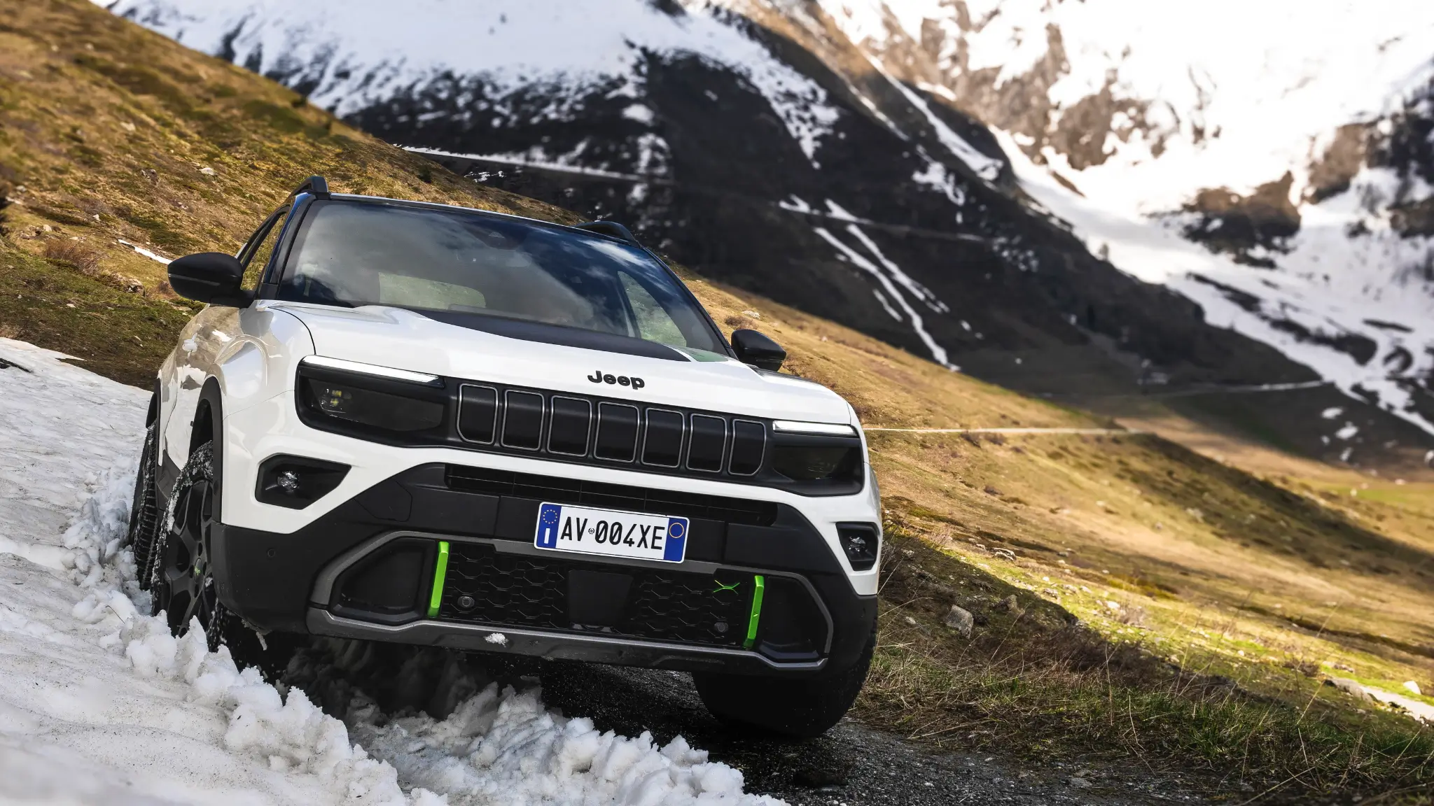Jeep Avenger 4xe dianteira 3/4