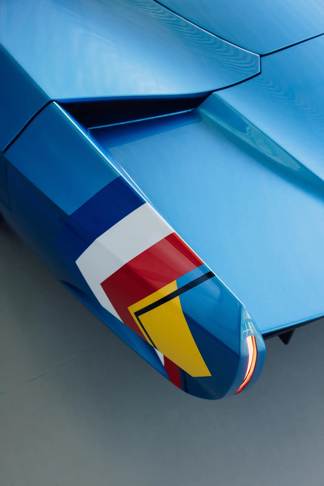 AGTZ Twin Tail - detalhe da traseira