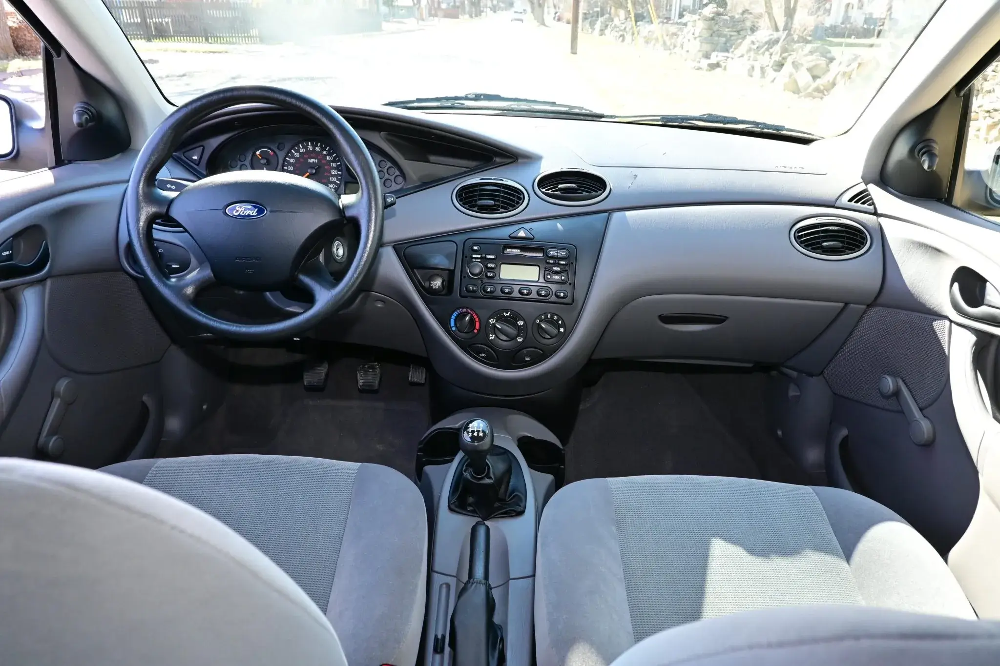 Ford Focus 2002 - interior