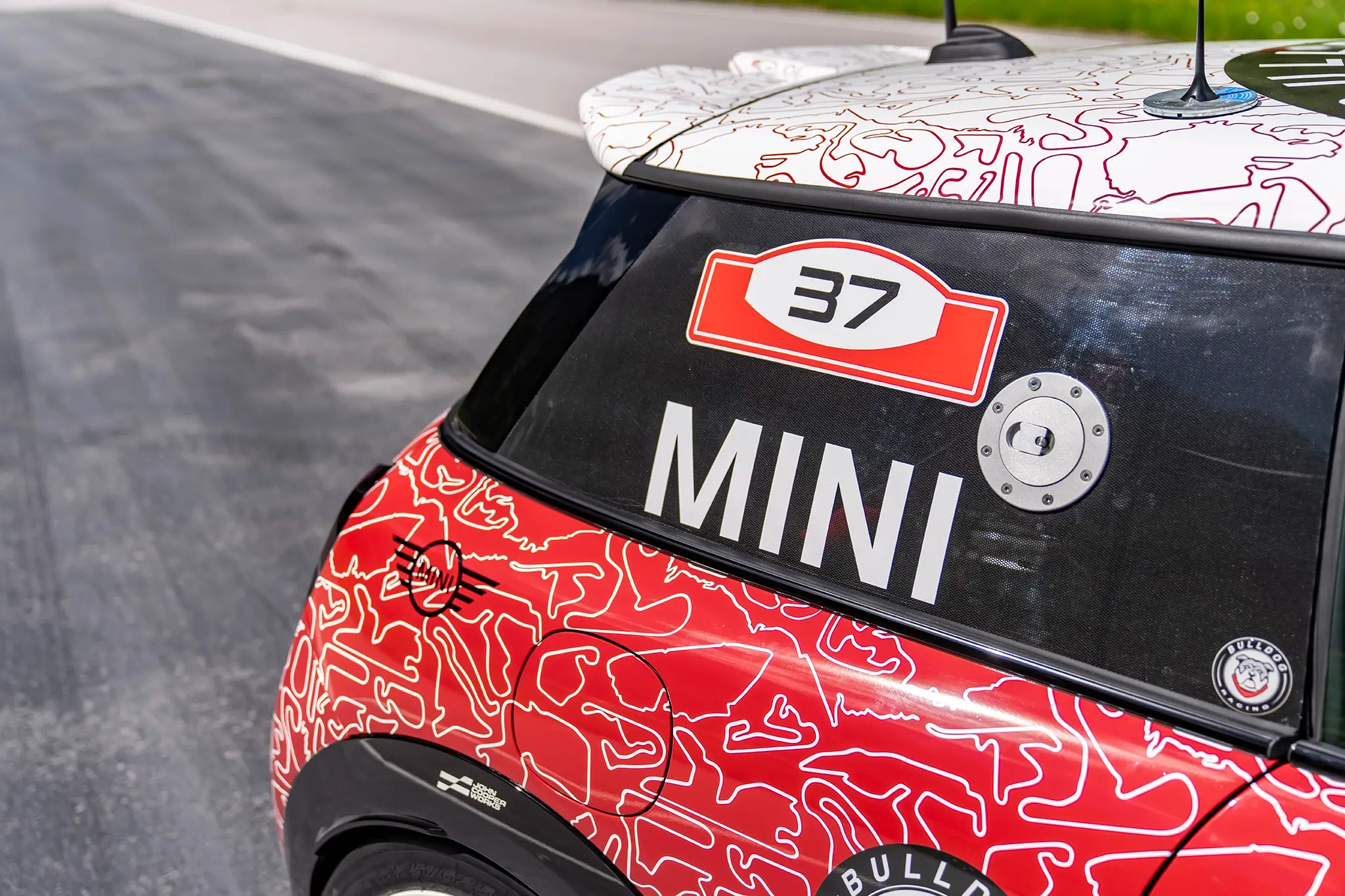 MINI Cooper JCW 24h Nür - detalhe lateral