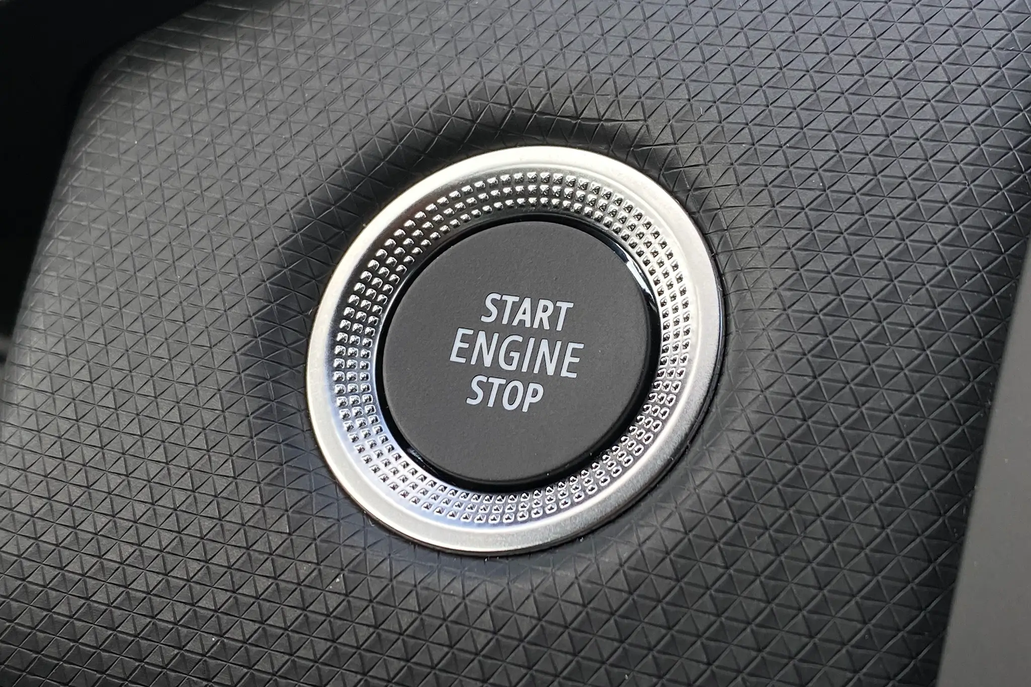 Mitsubishi Colt - start/stop