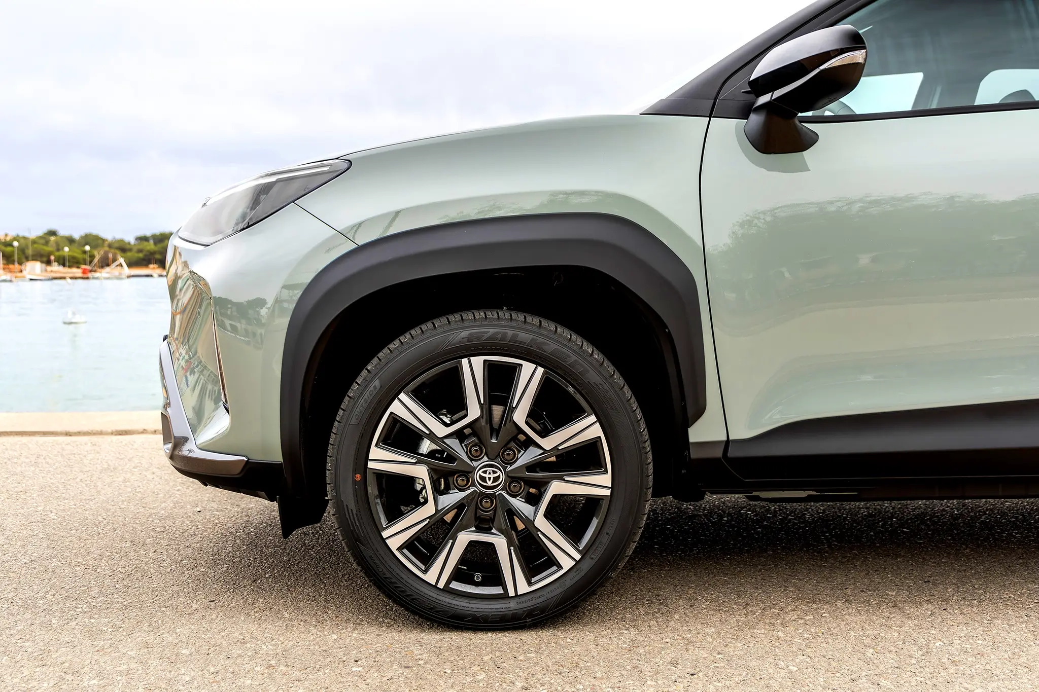 Toyota Yaris Cross Hybrid 130 - jantes de 18"