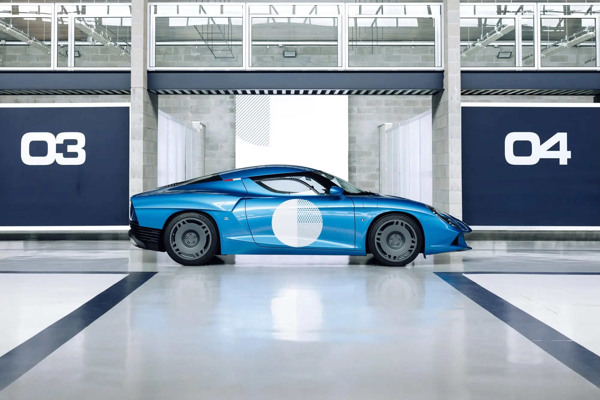 AGTZ Twin Tail - vista lateral