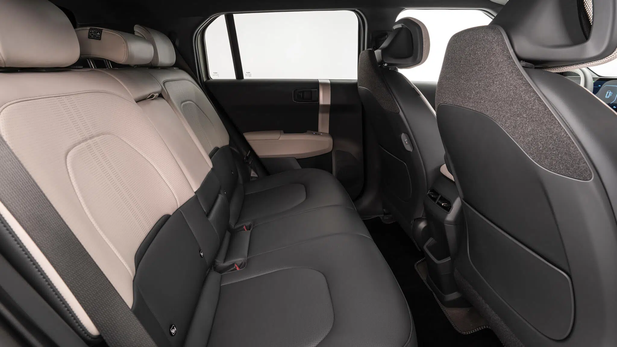 Kia EV3 bancos traseiros