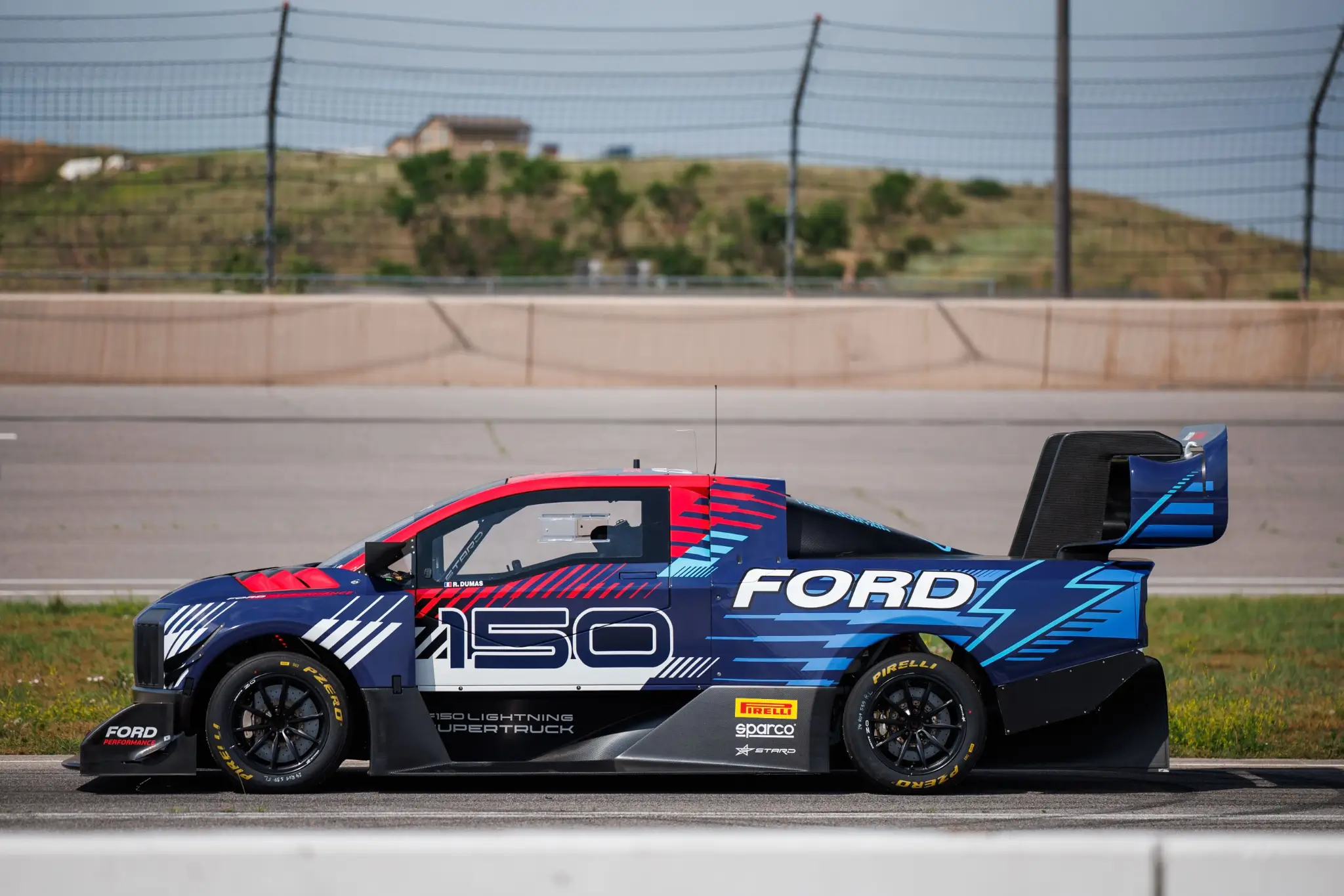 Ford F-150 Lightning Supertruck perfil