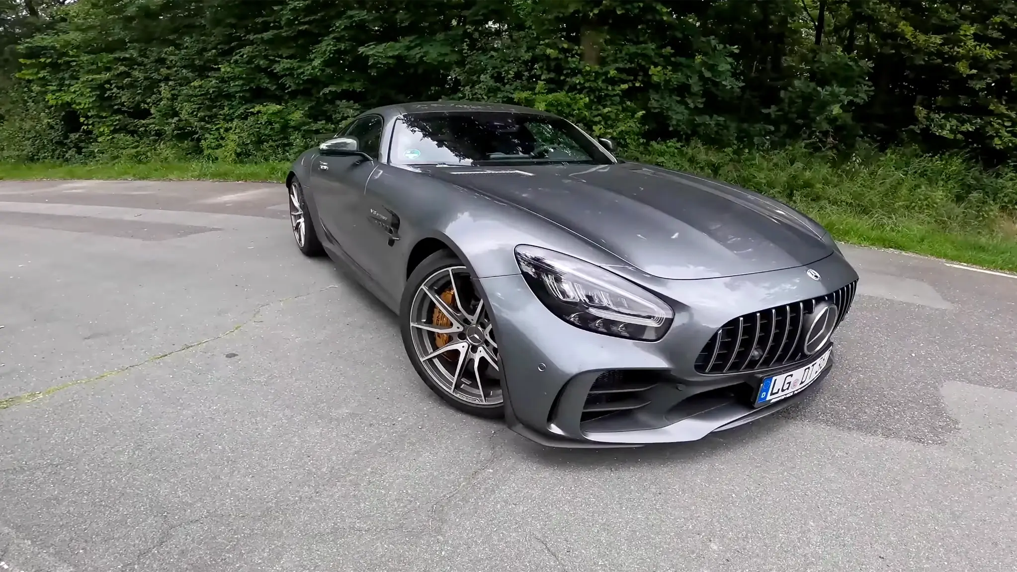 AMG GTR na Autobahn - exterior