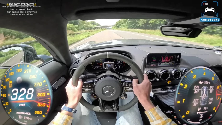 AMG GTR na Autobahn