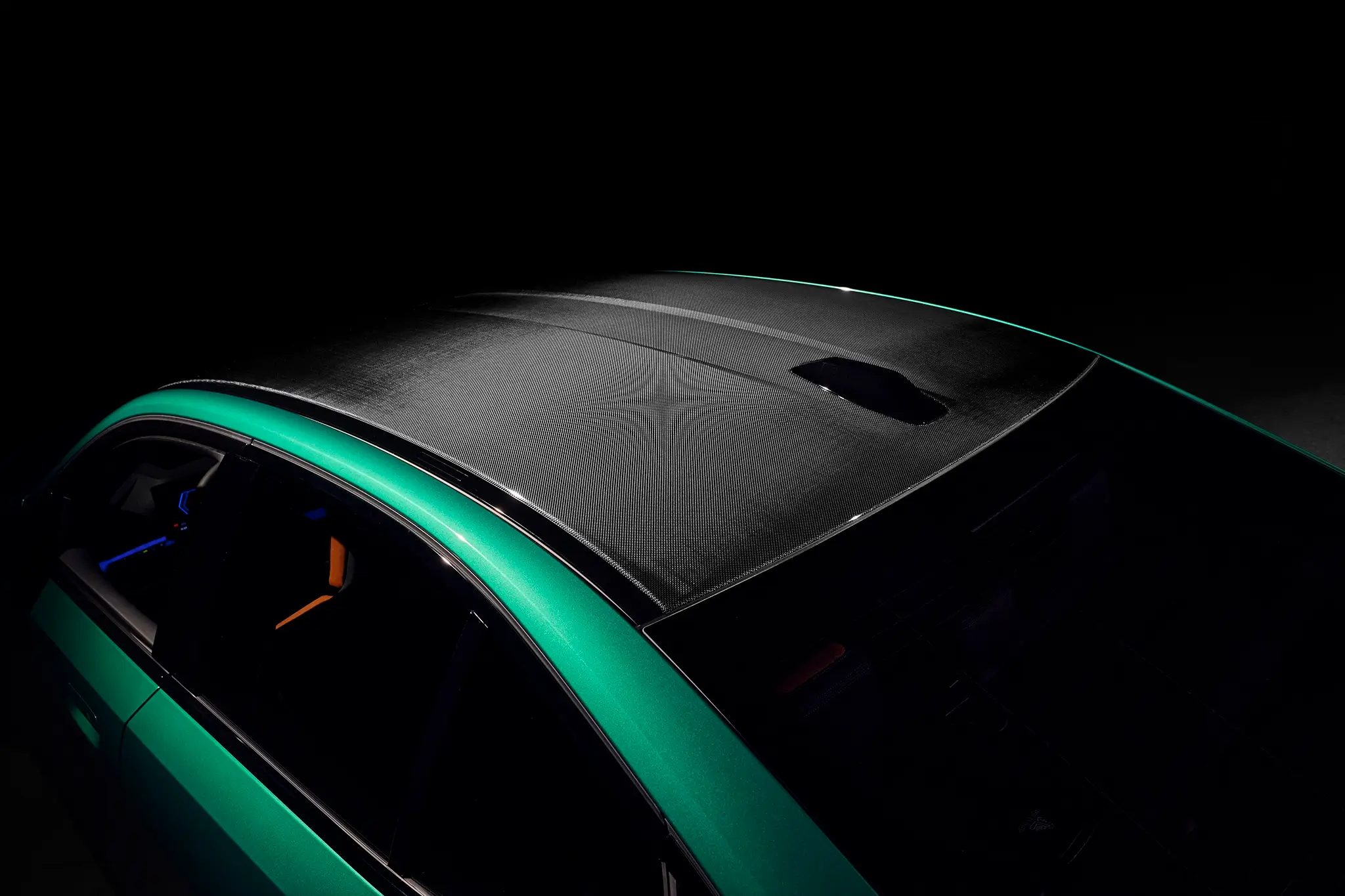 BMW M5 - tejadilho em fibra de carbono
