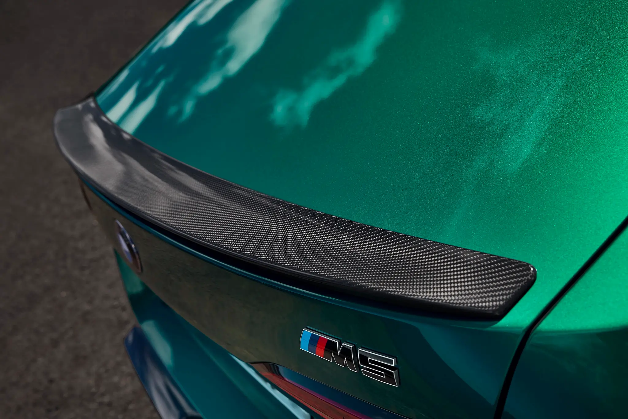BMW M5 - defletor de ar traseiro em fibra de carbono