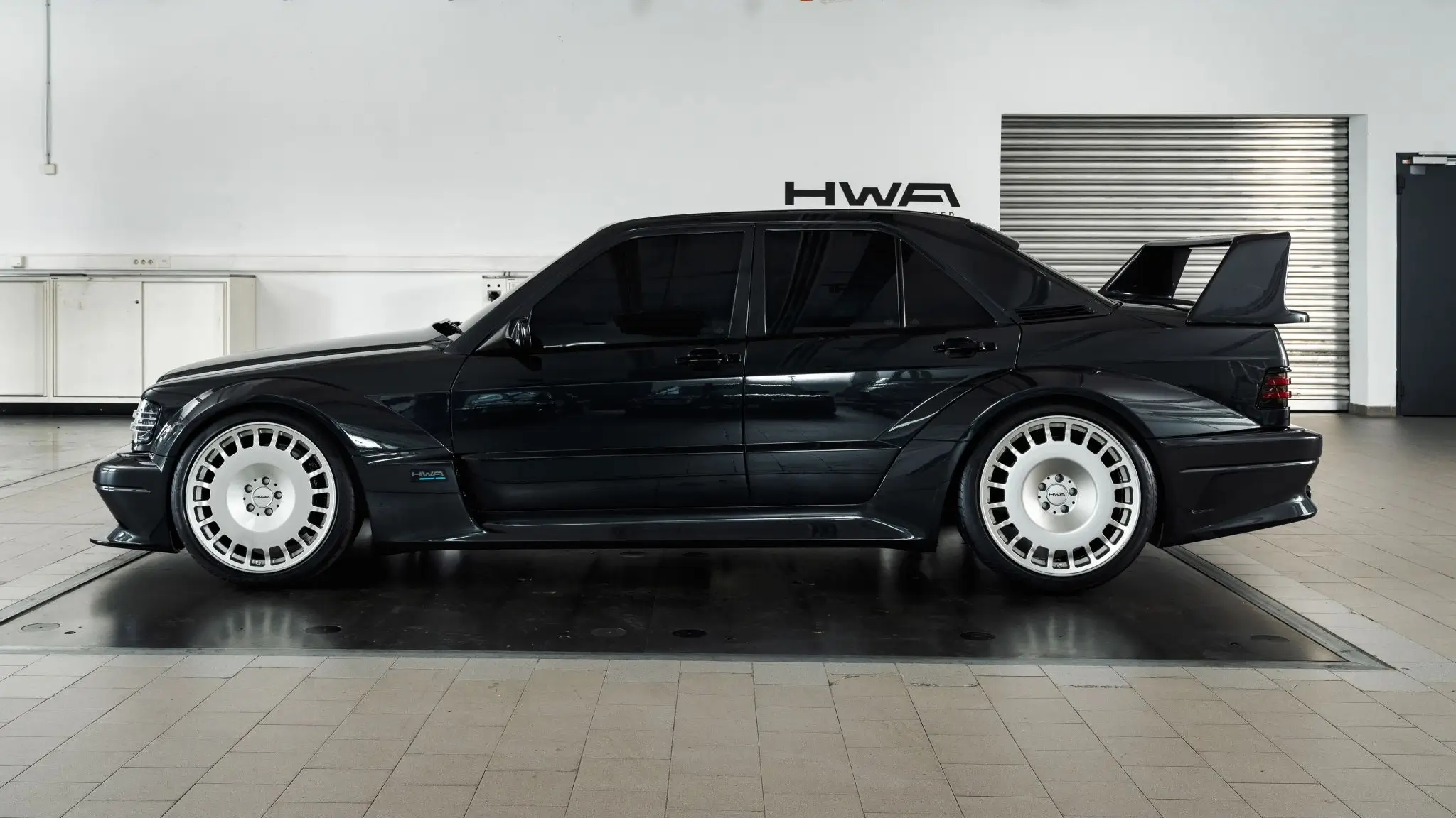 HWA 190E EVO II - Lateral