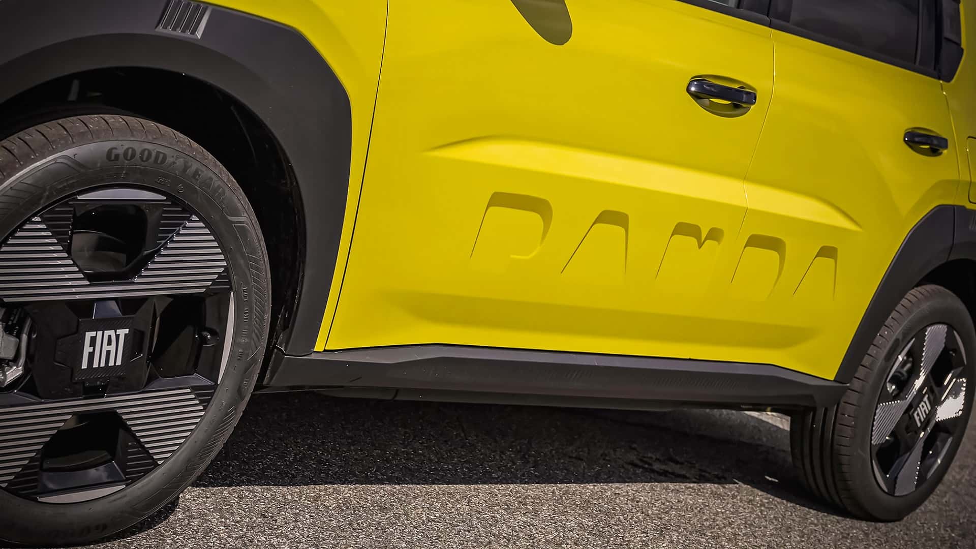 fiat grande panda lateral