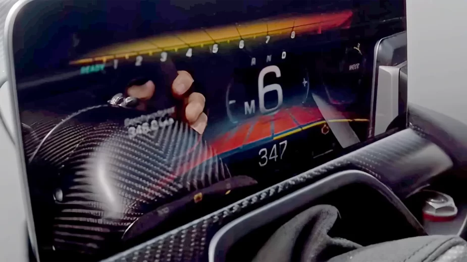 Mercedes-AMG One - painel de instrumentos