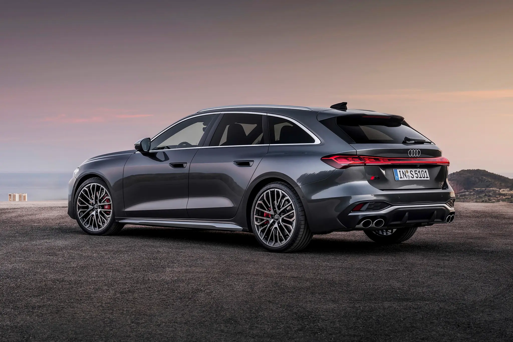 Audi S5 Avant - 3/4 de traseira
