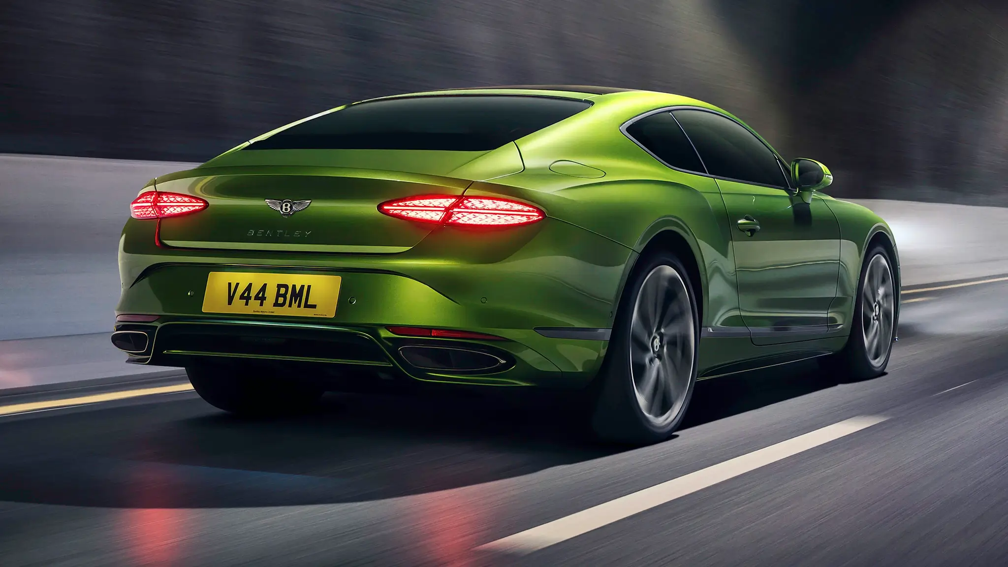 Bentley Continental GT Speed - 3/4 de traseira num túnel