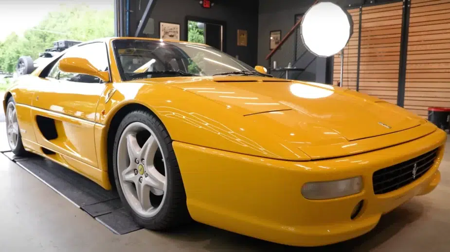 Ferrari 355 GTS dianteira
