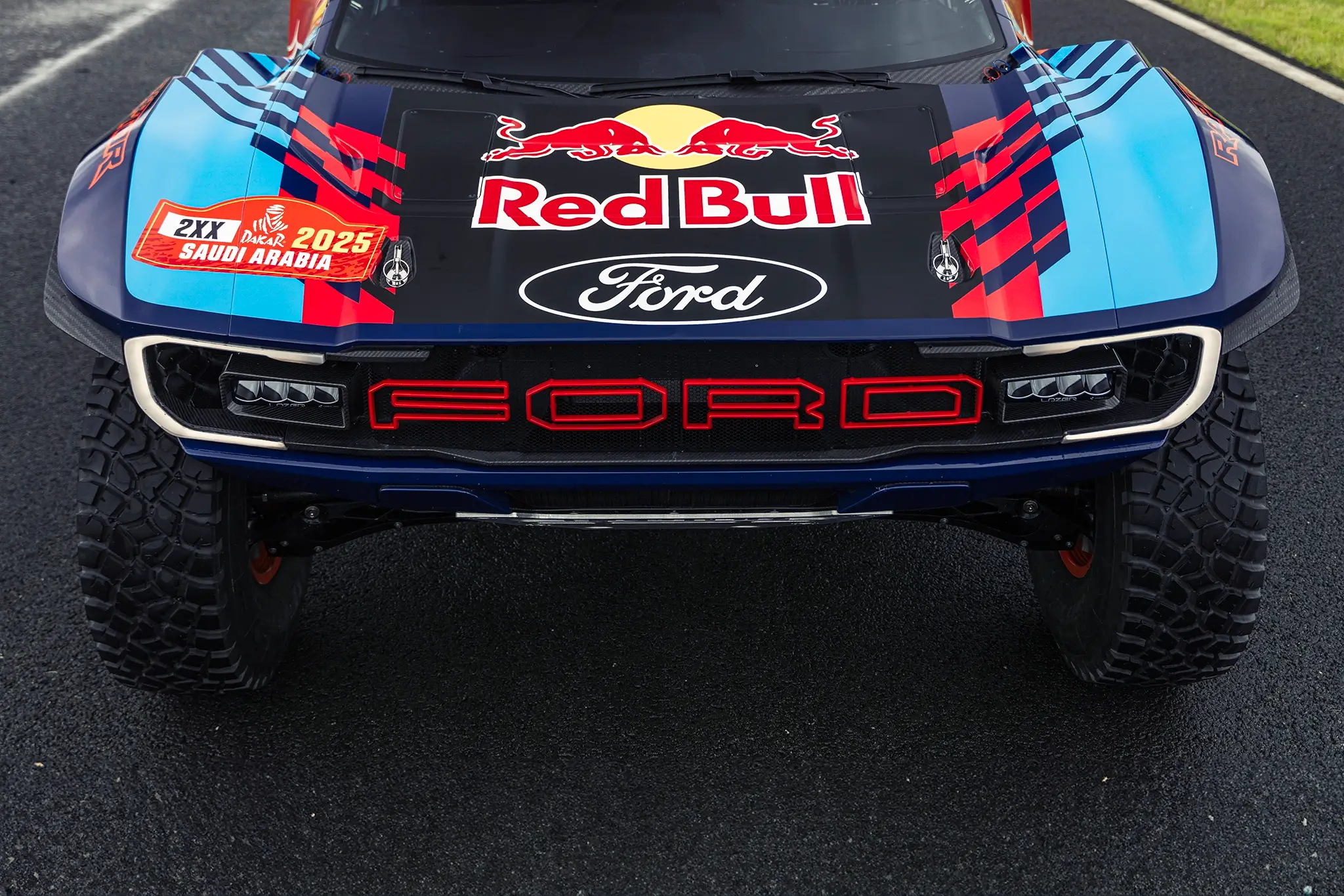 Grelha frontal da Ford Raptor T1+