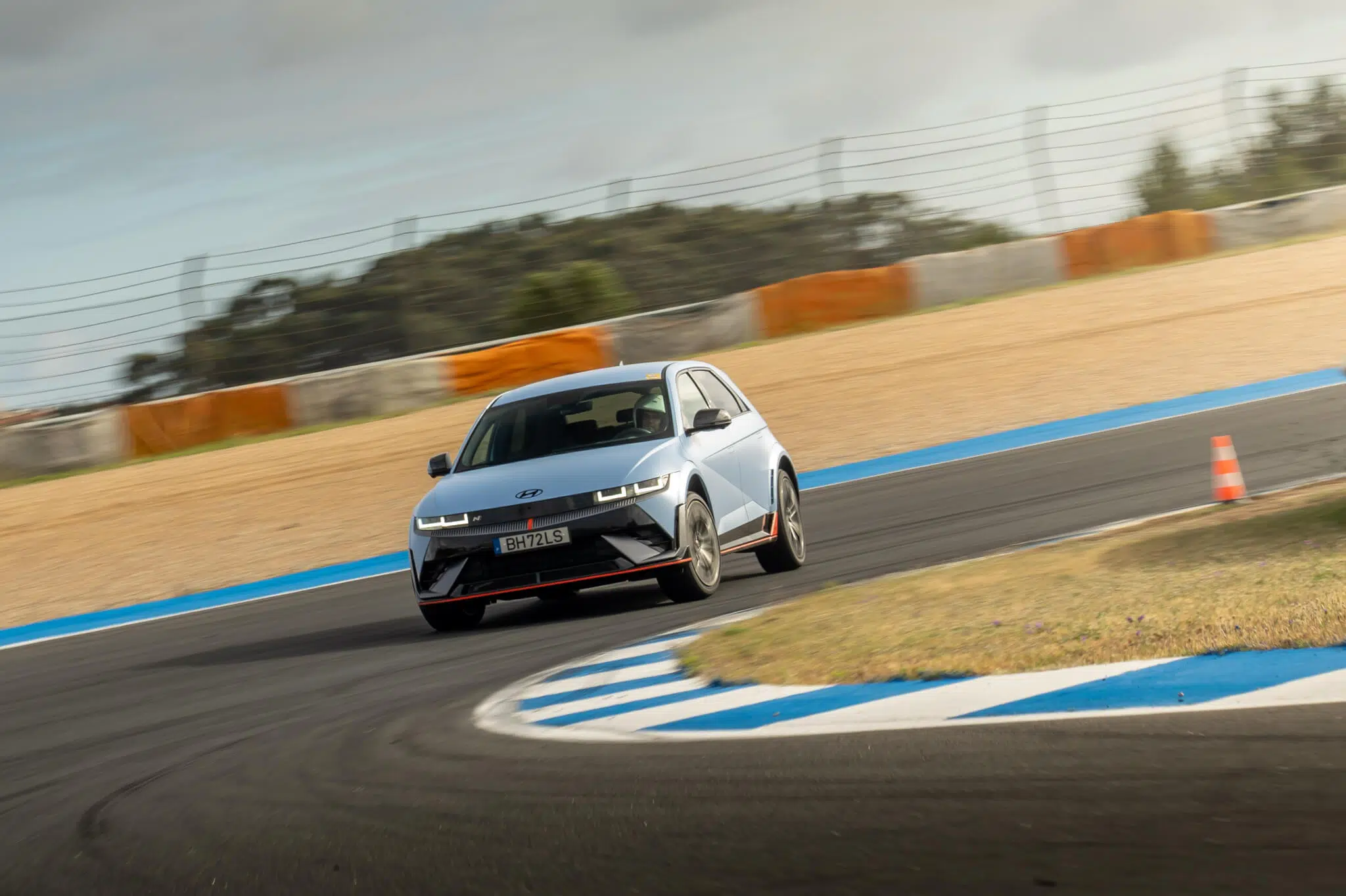 hyundai Ioniq 5 N no circuito estoril, frente