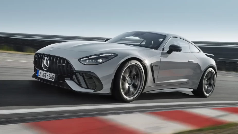 AMG GT PRO - 3/4 de frente