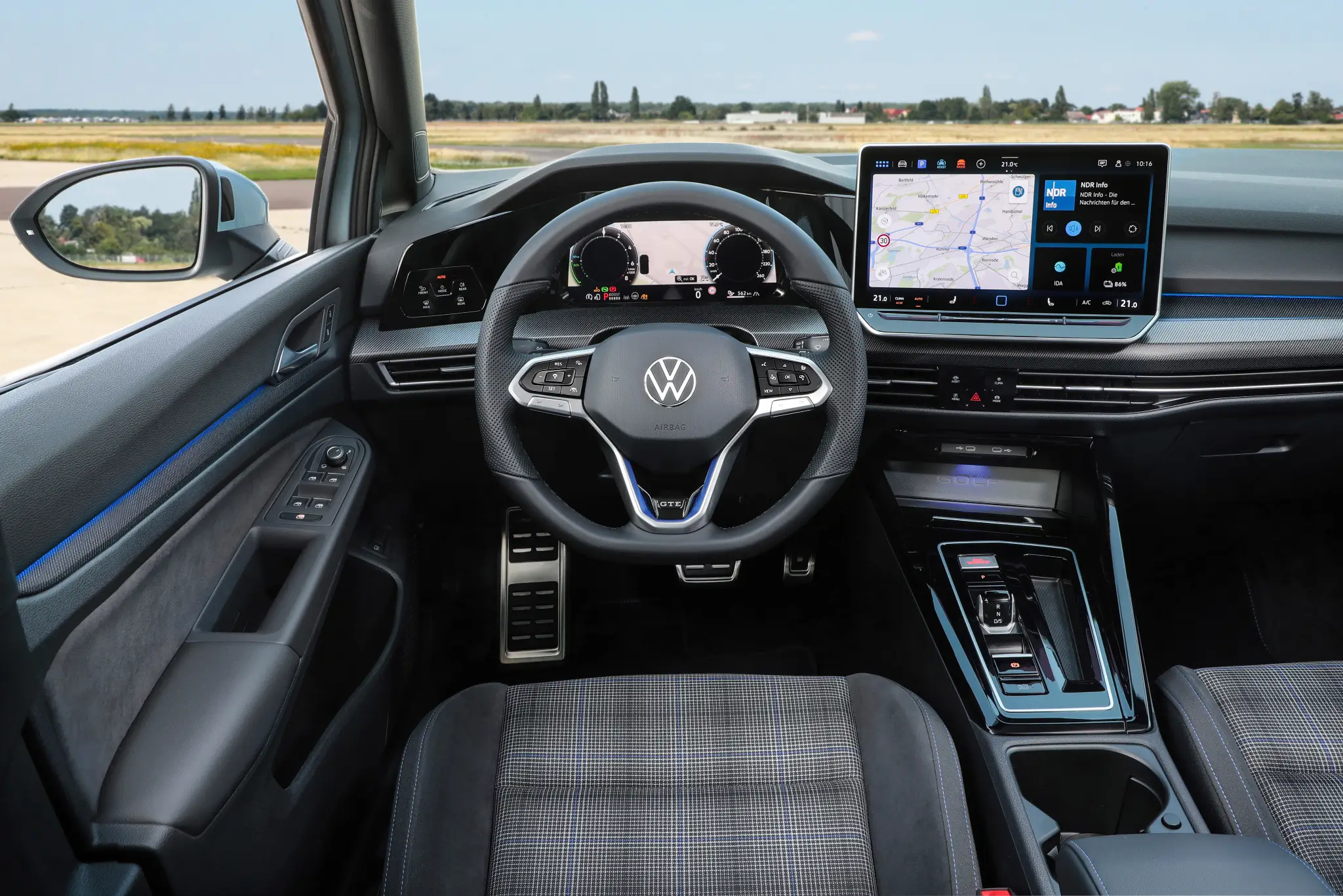 Volkswagen Golf interior