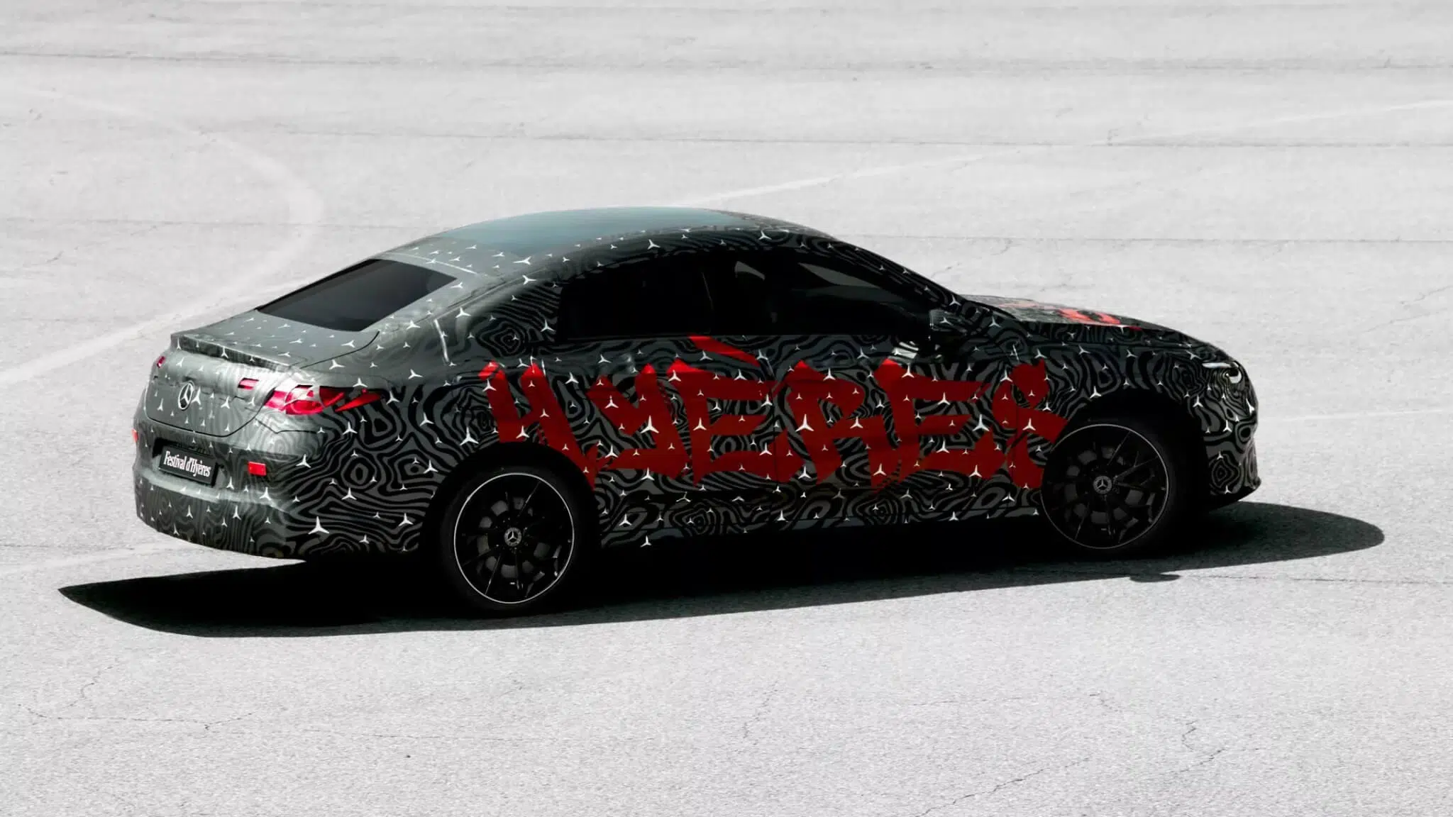 Mercedes-Benz CLA antevisão perfil