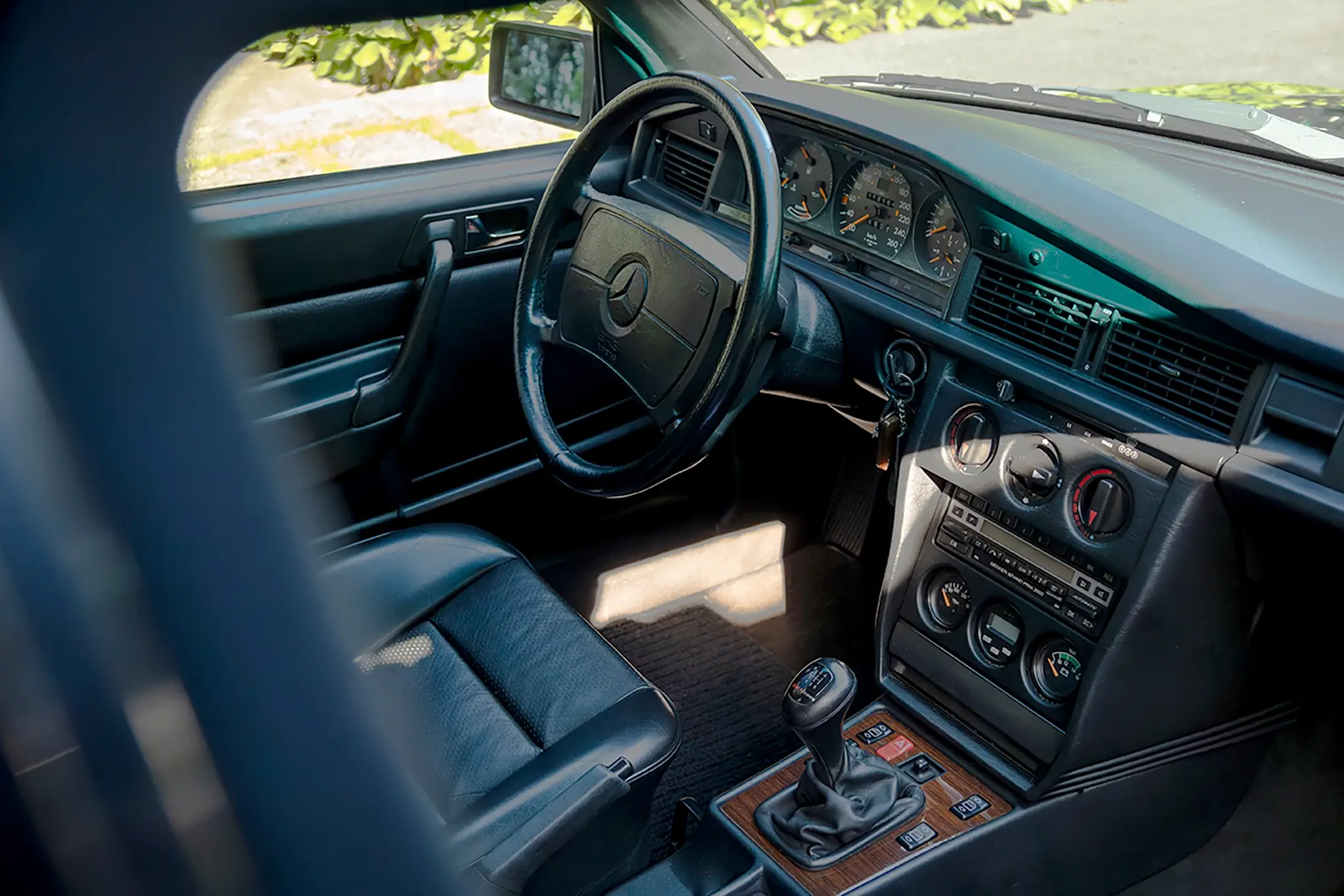 Mercedes-Benz 190E 2.5-16 Evolution II - interior