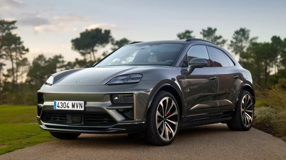 Porsche Macan Turbo - 3/4 de frente
