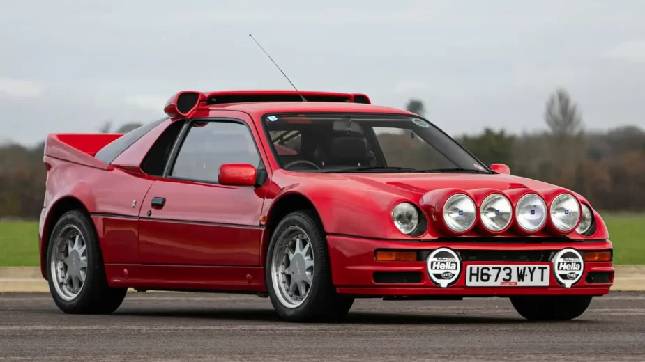 Ford RS 200 S - 3/4 de frente