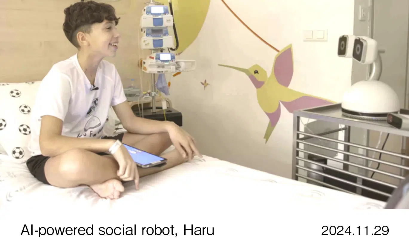 Criança com Honda Haru