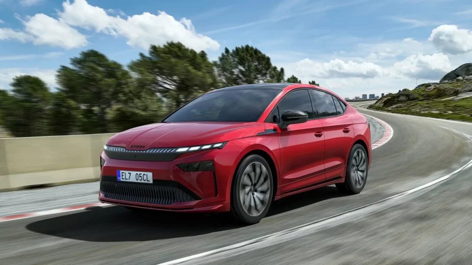 Skoda Enyaq coupé dianteira