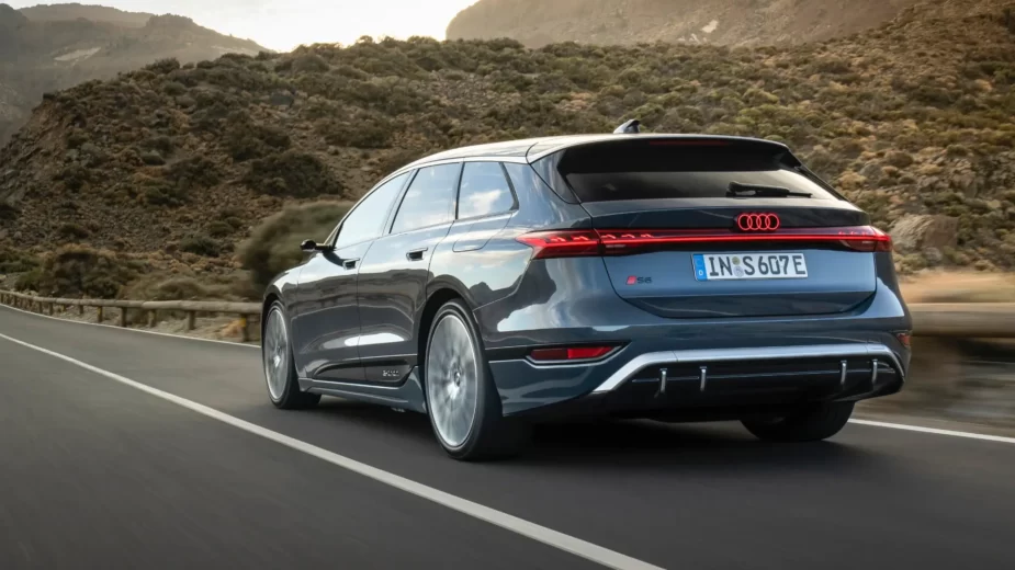 Audi S6 Avant e-tron, na estrada, traseira