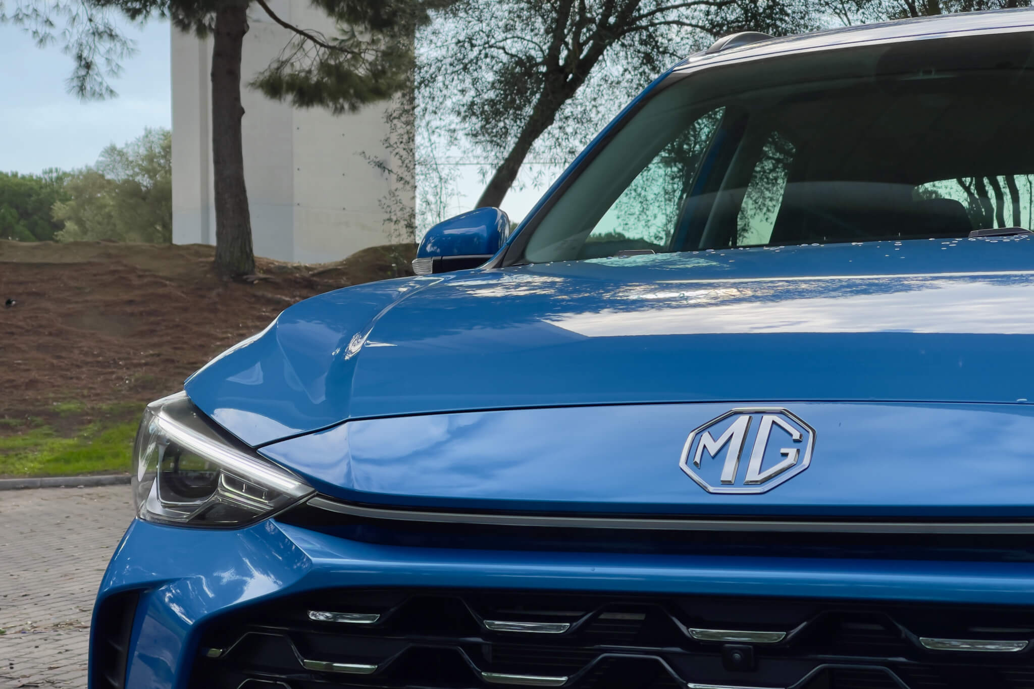 MG ZS capô