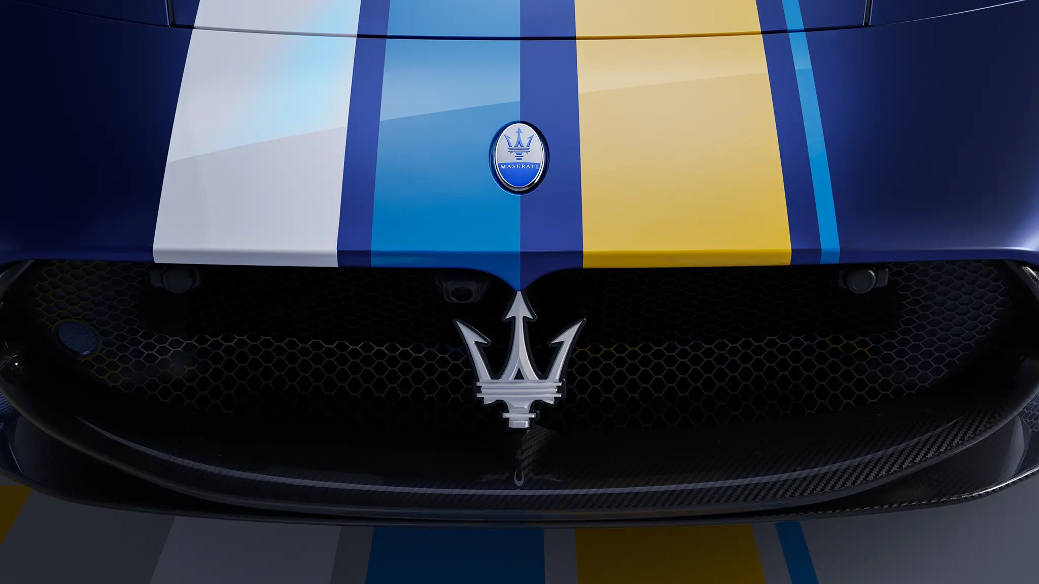 Maserati MC20 Cielo "Less is more…?" - detalhe da secção dianteira