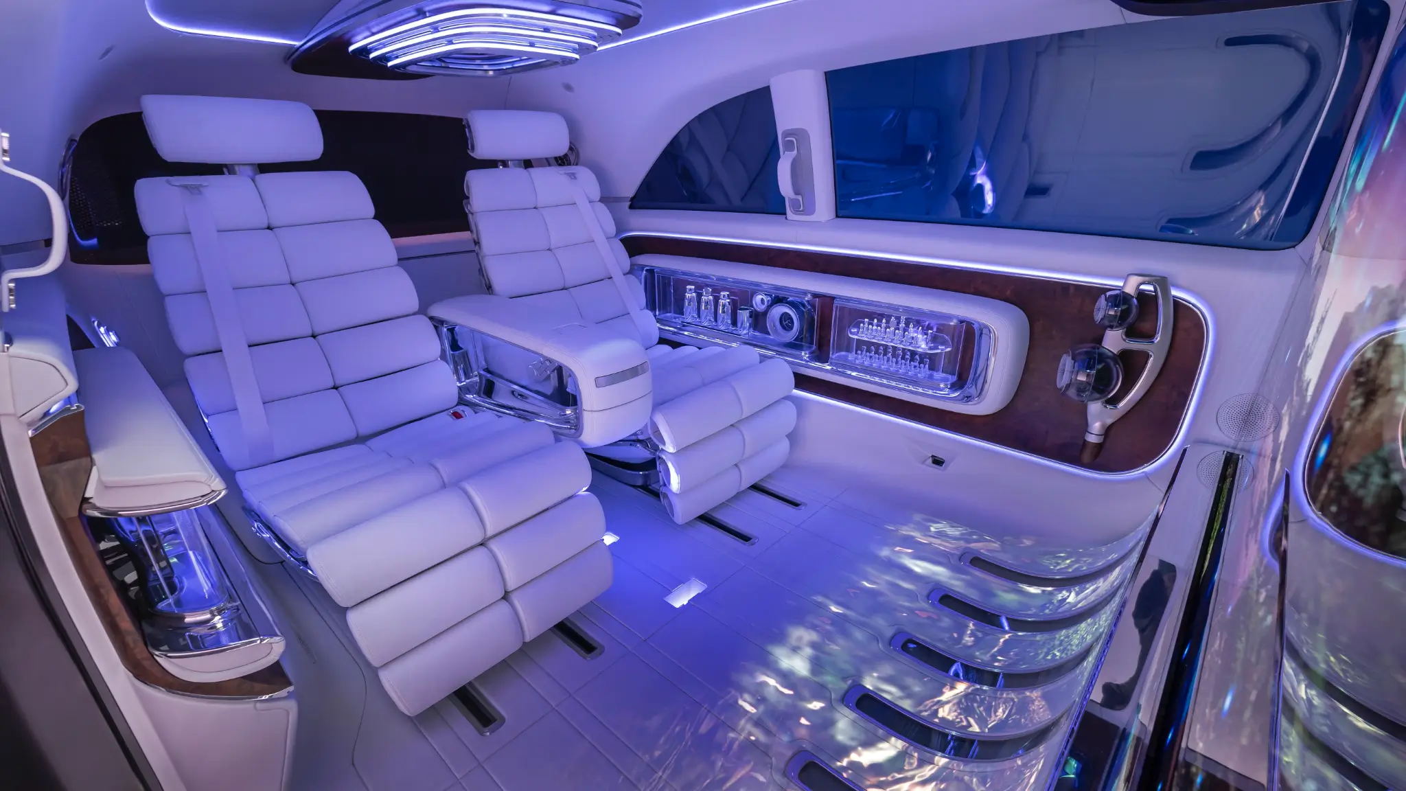 Mercedes-Benz Vision V interior