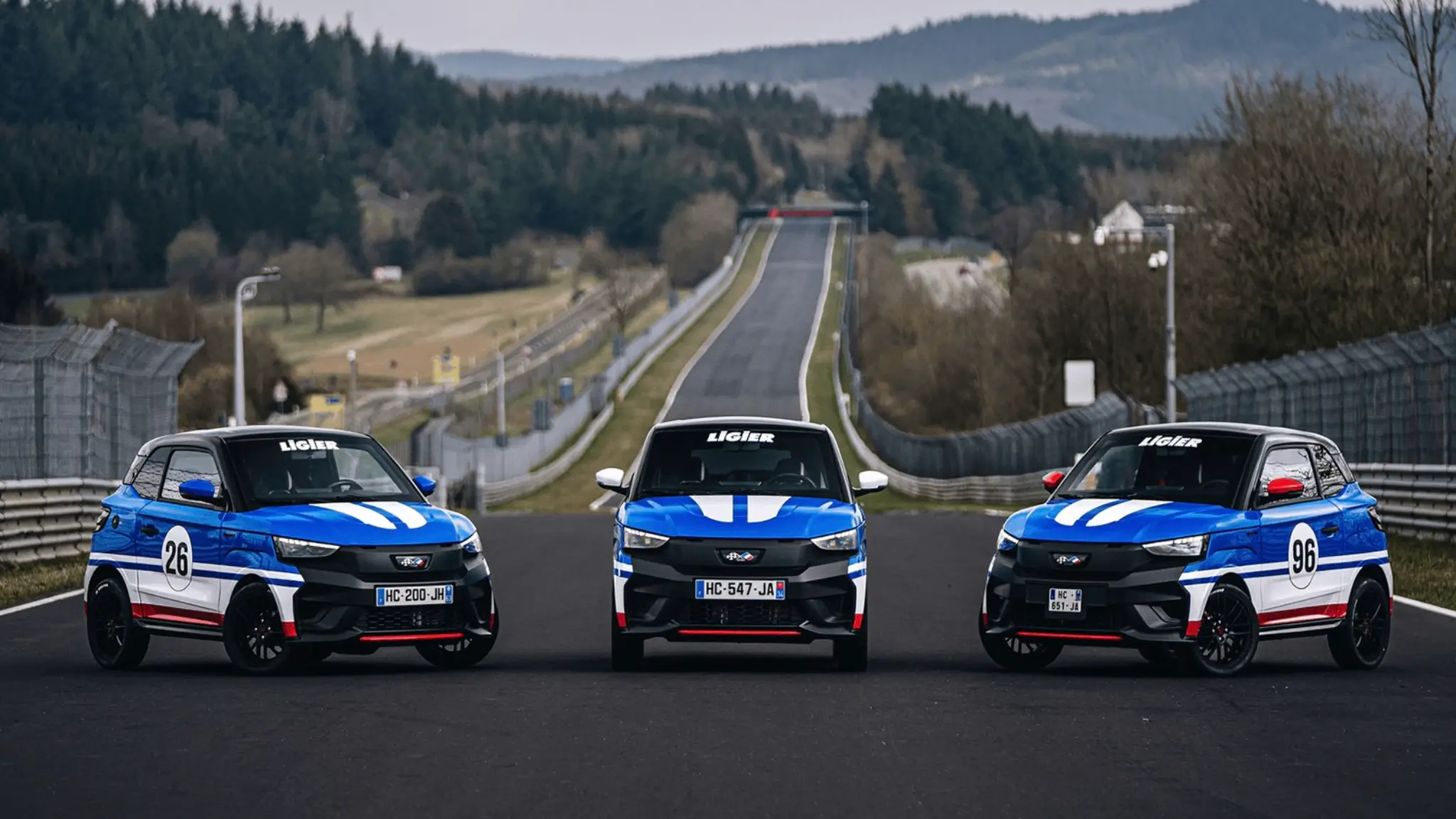 Ligier JS50 três versões
