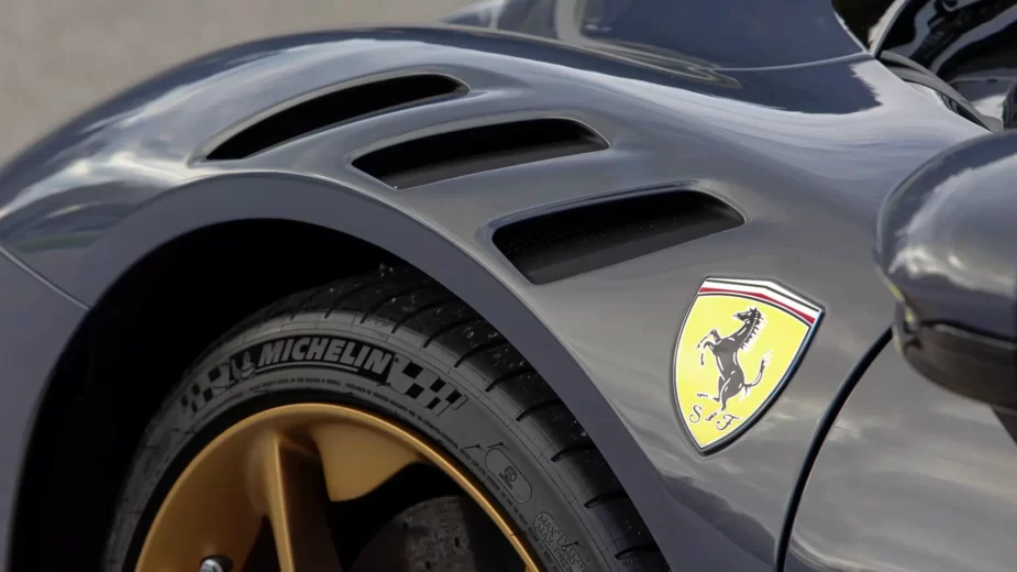 Ferrari SF90 XX Spider - detalhe da aerodinâmica