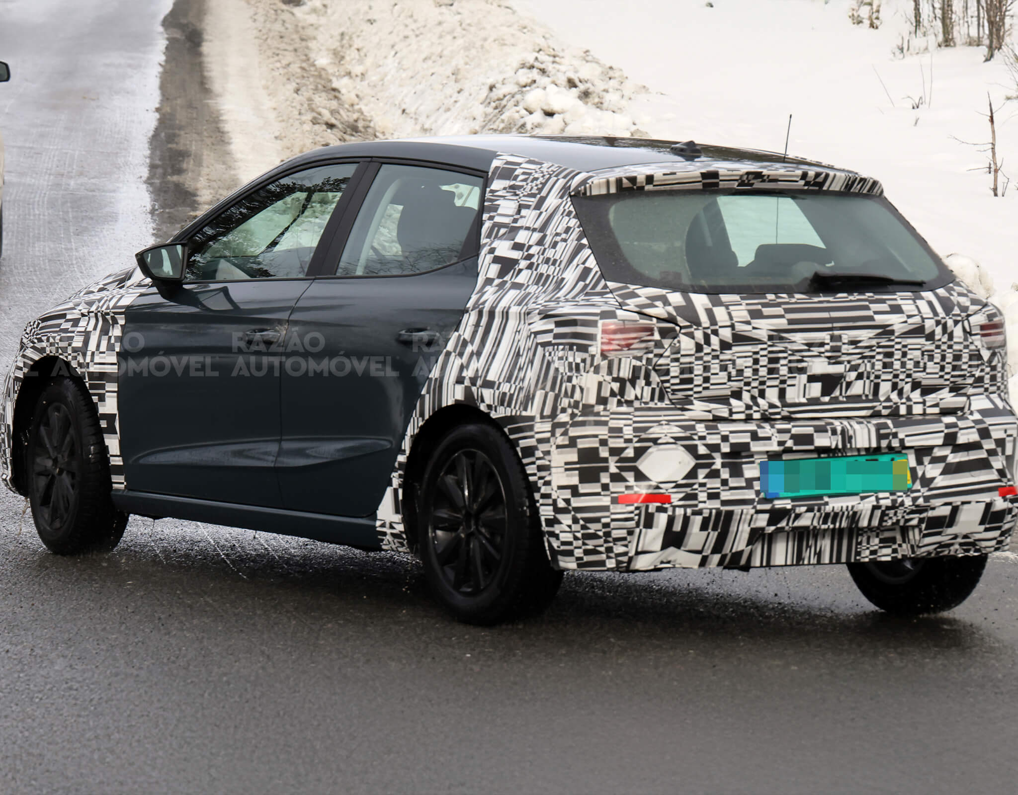 foto-espia SEAT Ibiza 2025