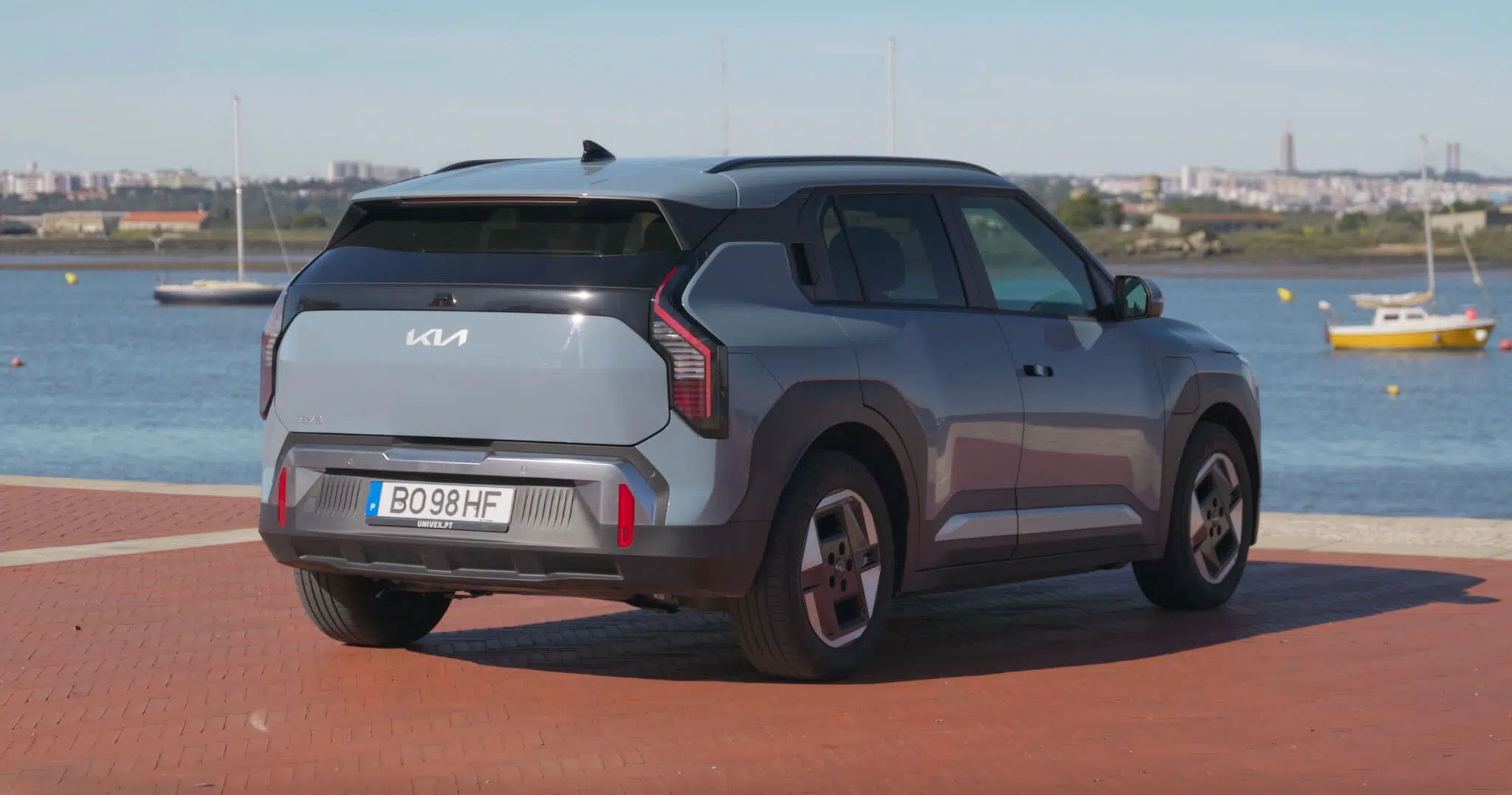 traseira kia ev3