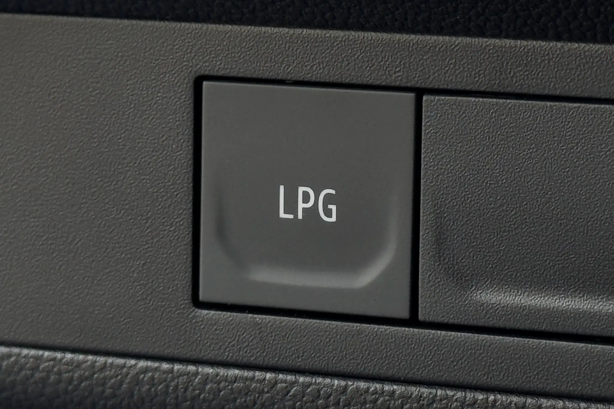 Mitsubishi ASX Bi-Fuel - comutador de GPL/Gasolina