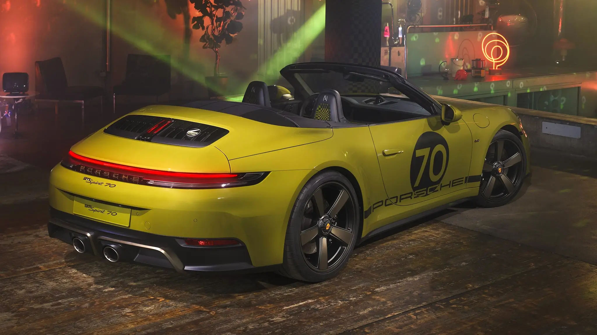 Porsche 911 Spirit 70 - 3/4 de traseira