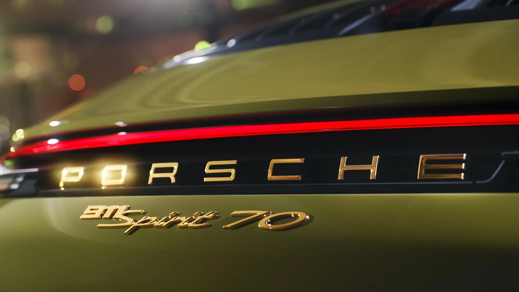 Porsche 911 Spirit 70 - detalhe da designação na parte de trás