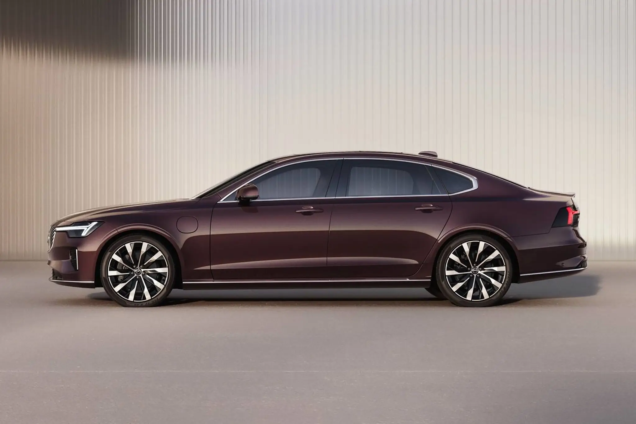Volvo S90 2025 - vista lateral