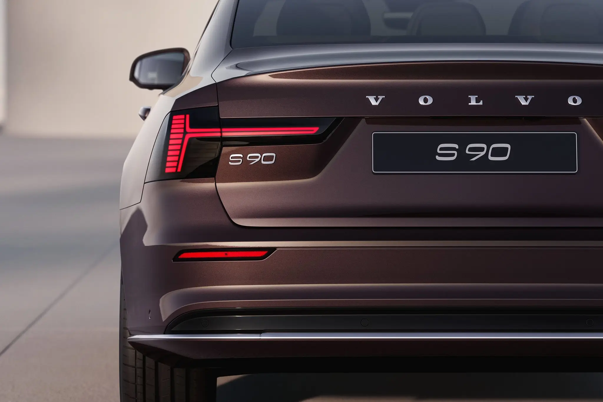 Volvo S90 2025 - detalhe da secção traseira