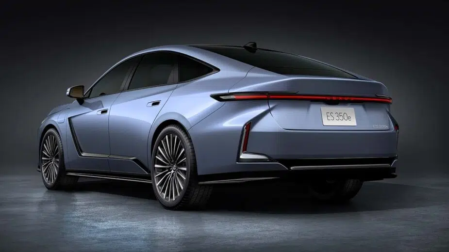 traseira lexus es 2026