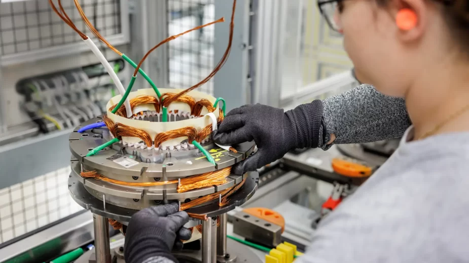 produção de motor elétrico