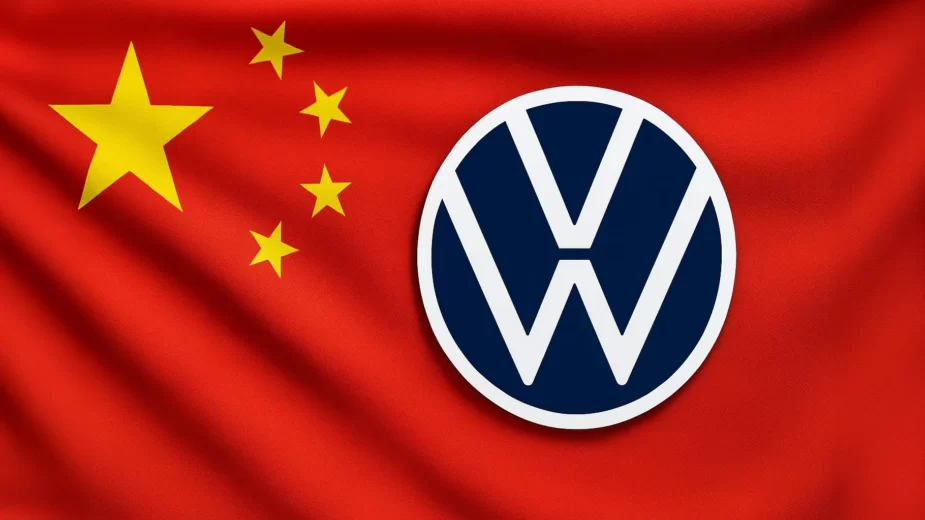 Bandeira chinesa com símbolo da Volkswagen