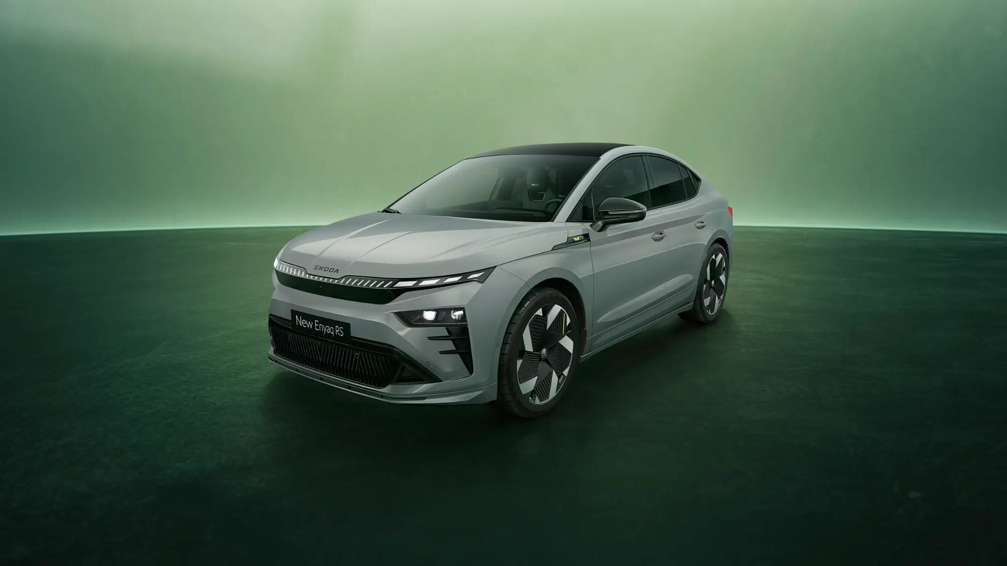 Skoda Enyaq Coupe RS dianteira 3/4